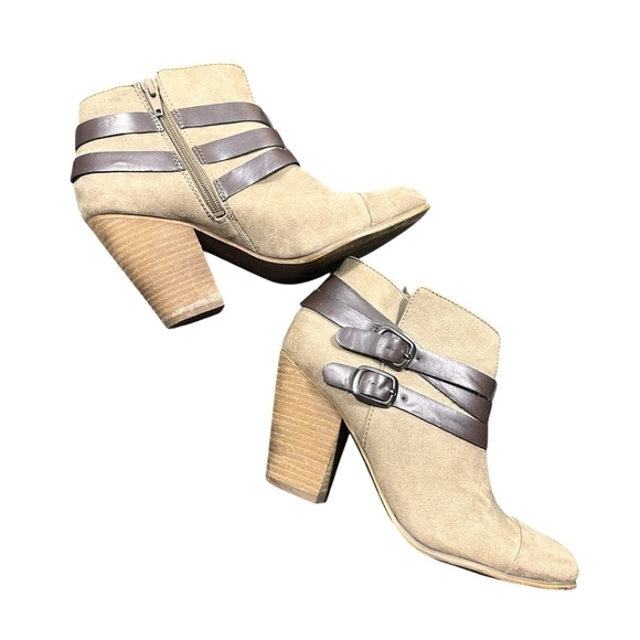 Carlos Women's Tan Ankle Boots with Brown Straps Size 8 - Picture 6 of 9